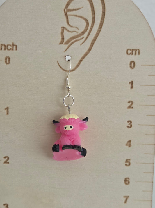 Pink highland cow earrings